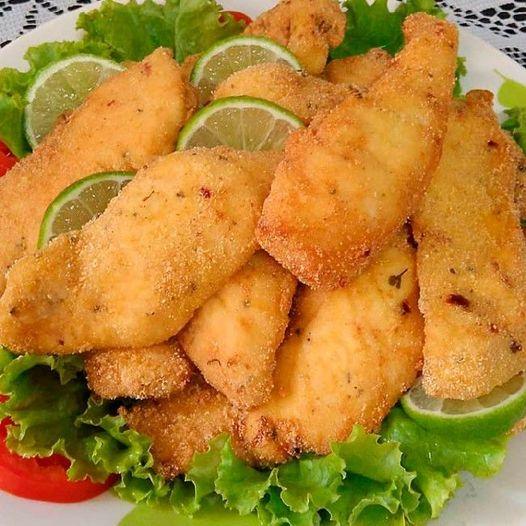 Filé de Peixe Frito Crocante: Uma Delícia Dourada